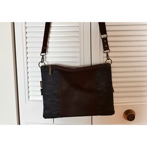 Convertible Chatty Purse